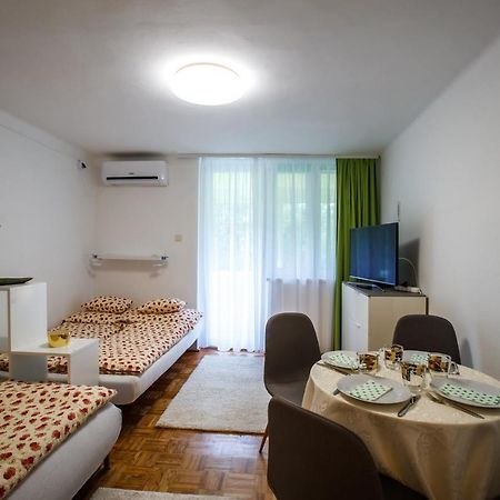 Suello Utcai Apartman Fonyod Vizparti Es Panoramas! On The Waterfront And With Balaton Panorama! Kültér fotó