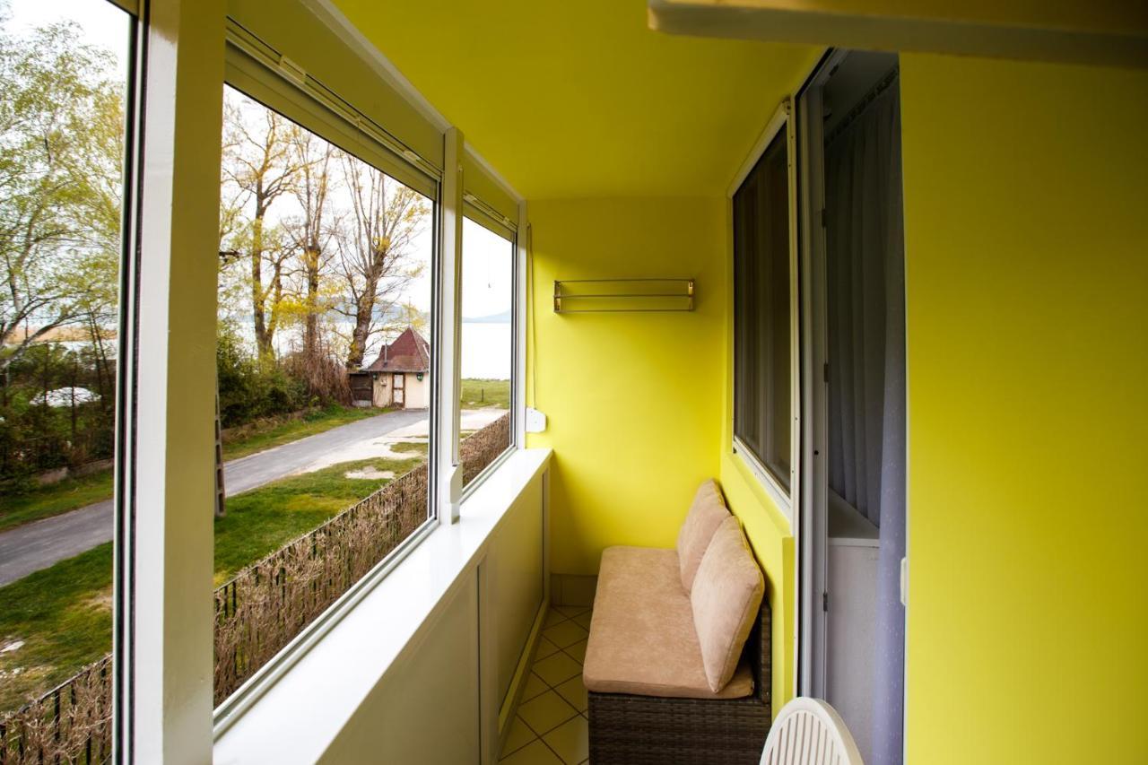 Suello Utcai Apartman Fonyod Vizparti Es Panoramas! On The Waterfront And With Balaton Panorama! Kültér fotó